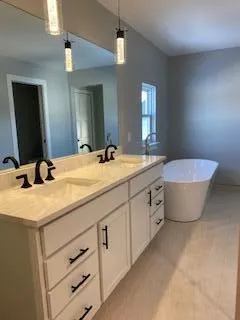 $394,999 | 301 White Owl Lane, Unit 236, Dundee, MI 48131