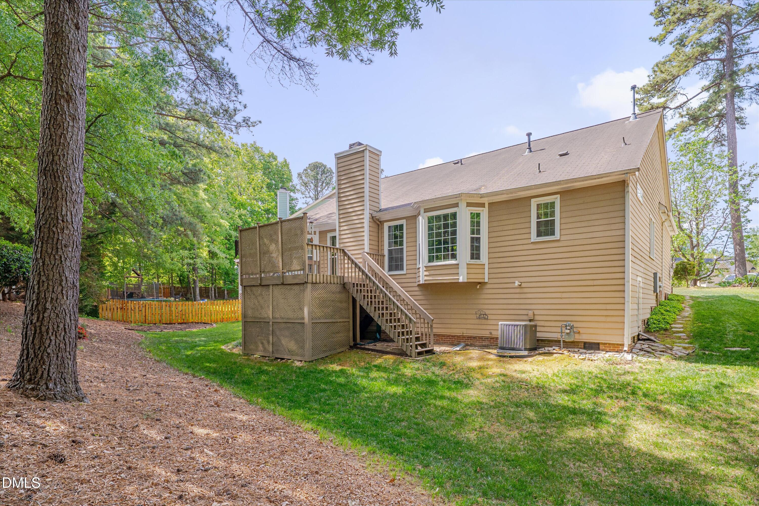 11804 Fairlie Place Raleigh, NC 27613 - Photo 32 of 33 32-11804 Fairlie Pl-32