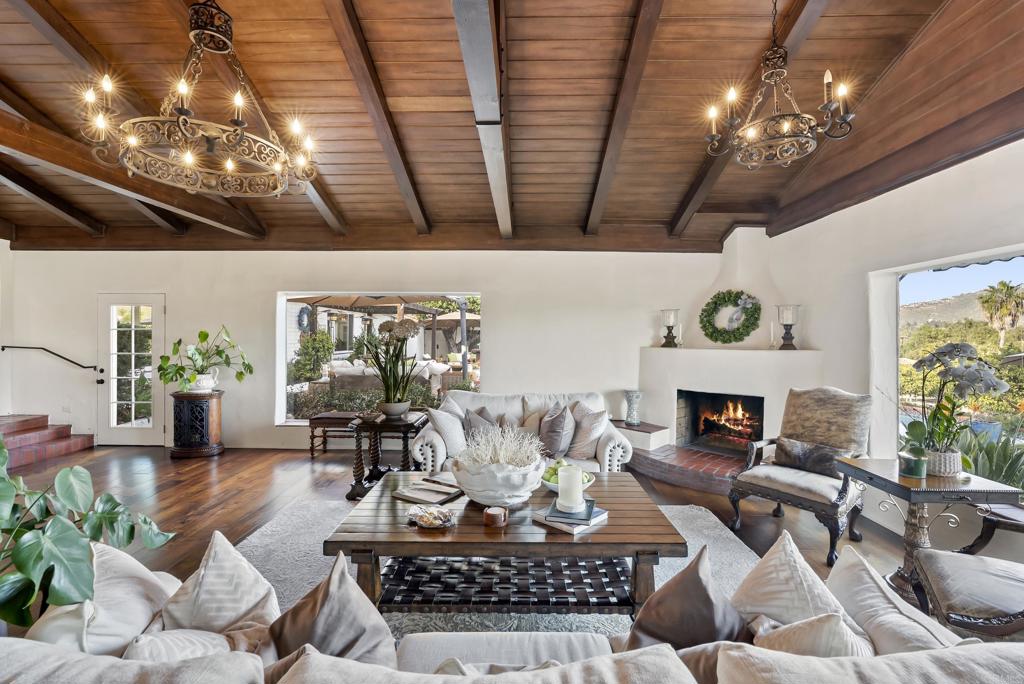 6416 Lago Lindo Rancho Santa Fe, CA 92067 - Photo 4 of 16