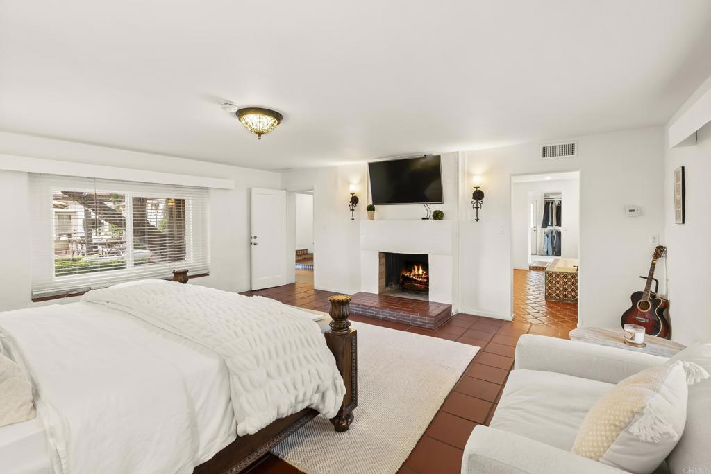 6416 Lago Lindo Rancho Santa Fe, CA 92067 - Photo 9 of 16