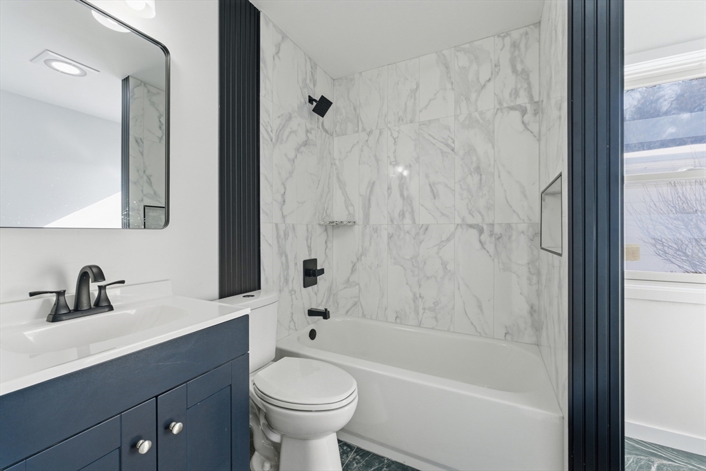 37 Sun Valley Road Holyoke, MA 01040 - Photo 12 of 23