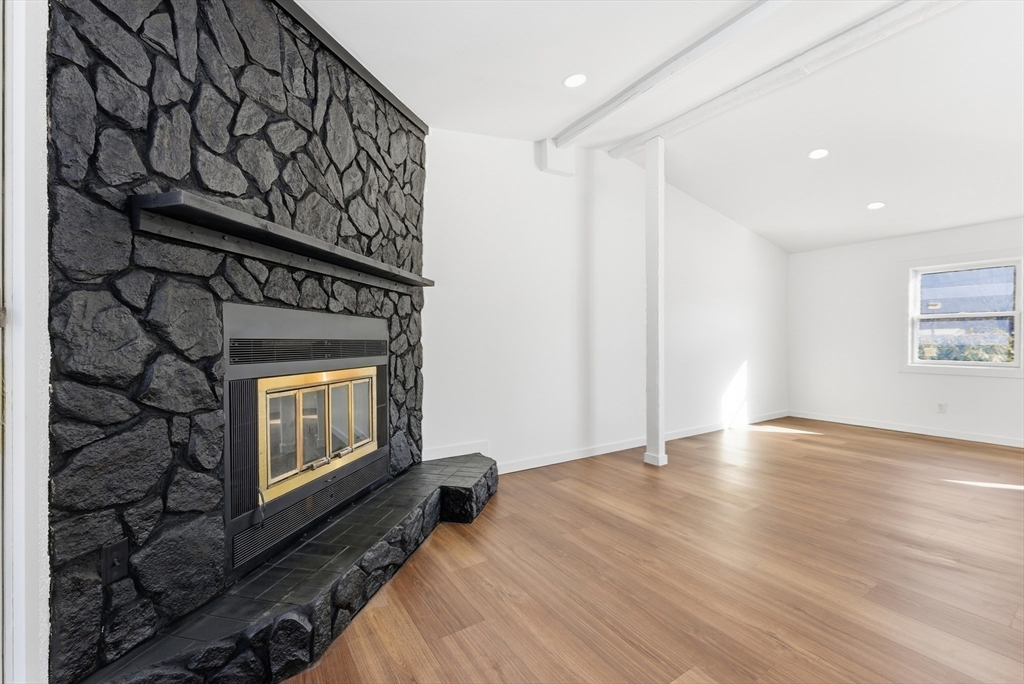 37 Sun Valley Road Holyoke, MA 01040 - Photo 15 of 23