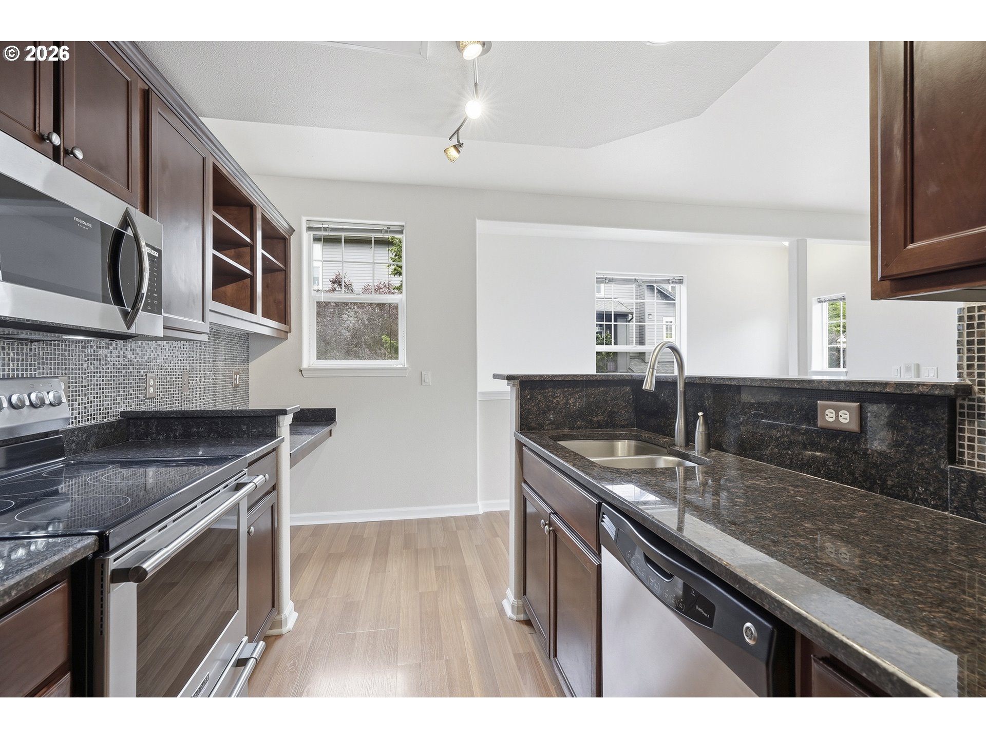 2365 Snowberry Ridge Court West Linn, OR 97068 - Photo 17 of 41