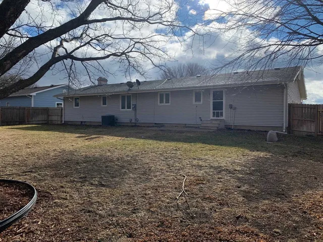 $210,000 | 700 East Central Street, Whitewater, KS 67154