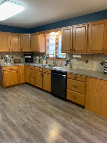 $210,000 | 700 East Central Street, Whitewater, KS 67154