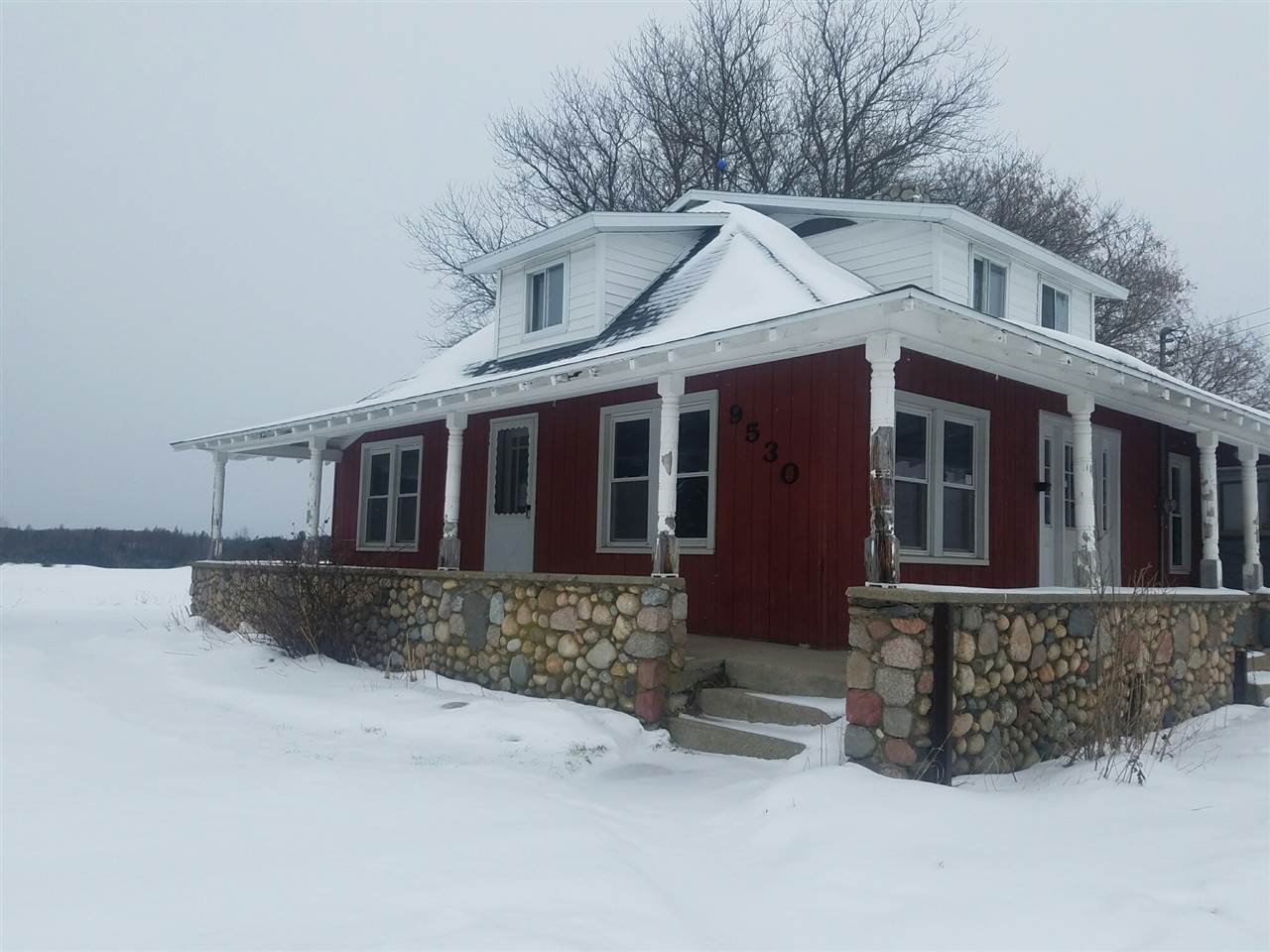 9530 West County Line Road Buckley, MI 49620 - Photo 3 of 13 1841634-2.JPG