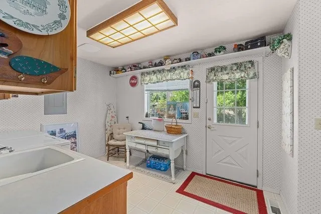 $1,000,000 | 76 Kifer Road, Kettle Falls, WA 99141