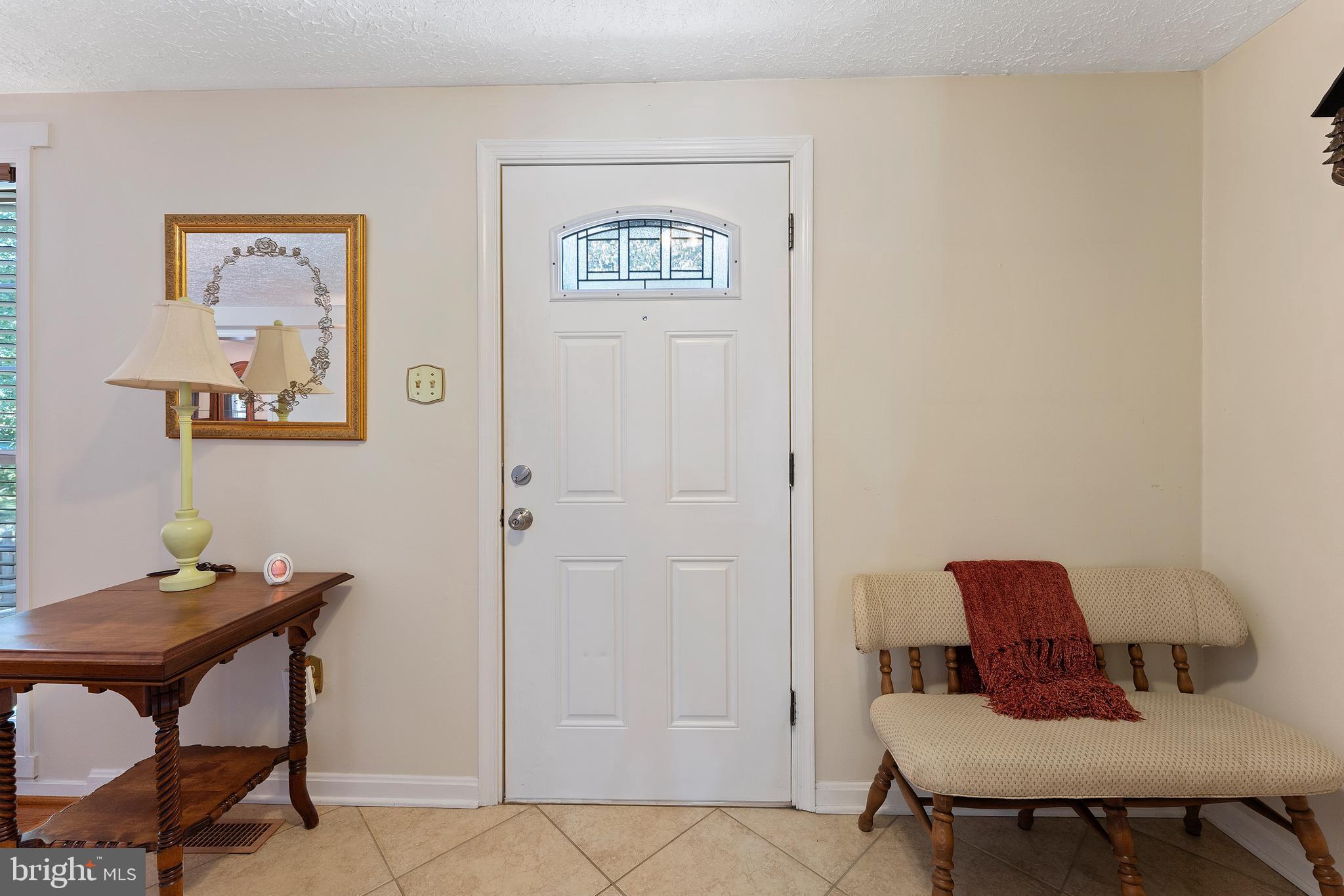 18817 Kerill Road Triangle, VA 22172 - Photo 3 of 49 Entrance