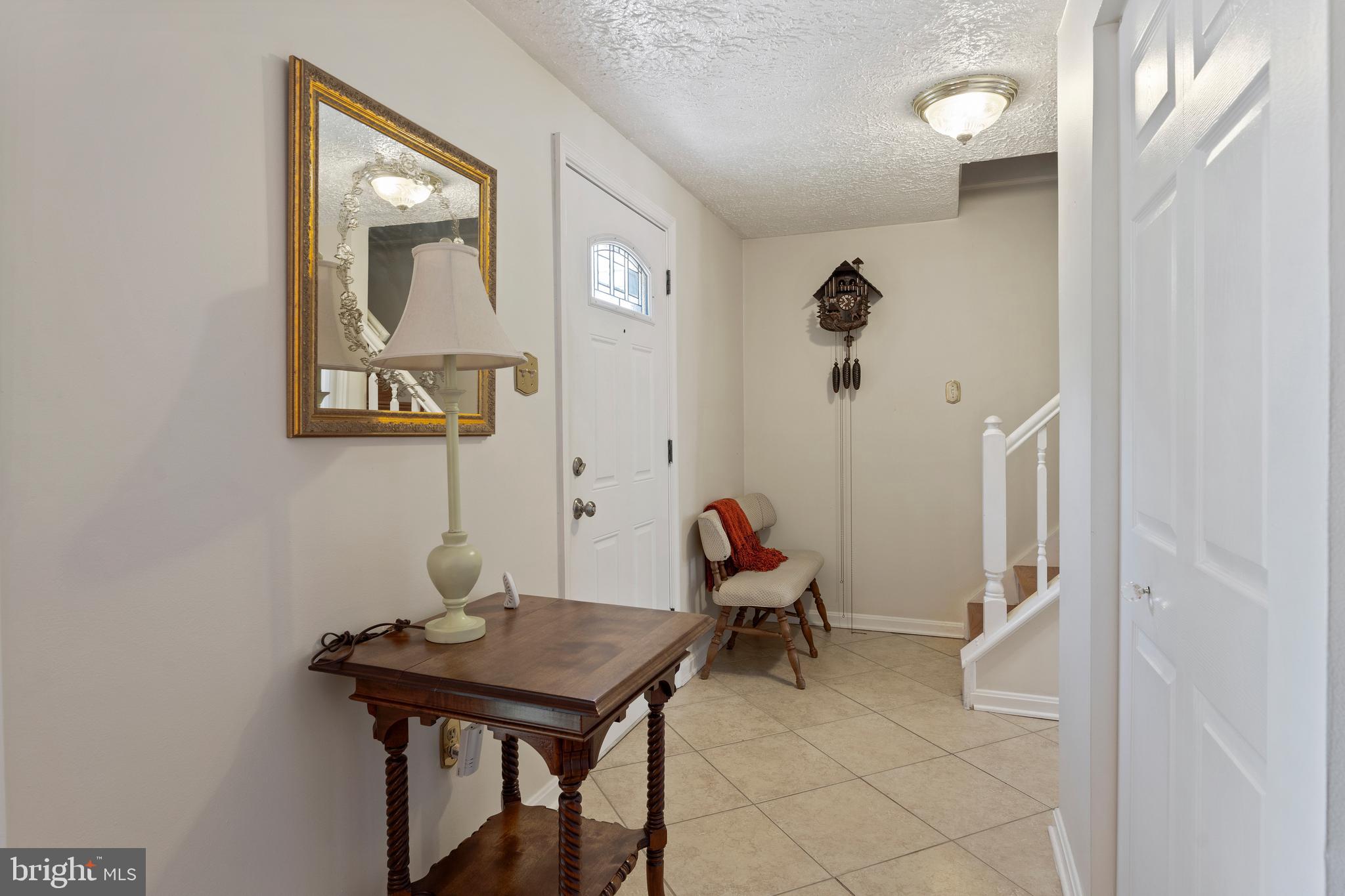 18817 Kerill Road Triangle, VA 22172 - Photo 4 of 49 Foyer