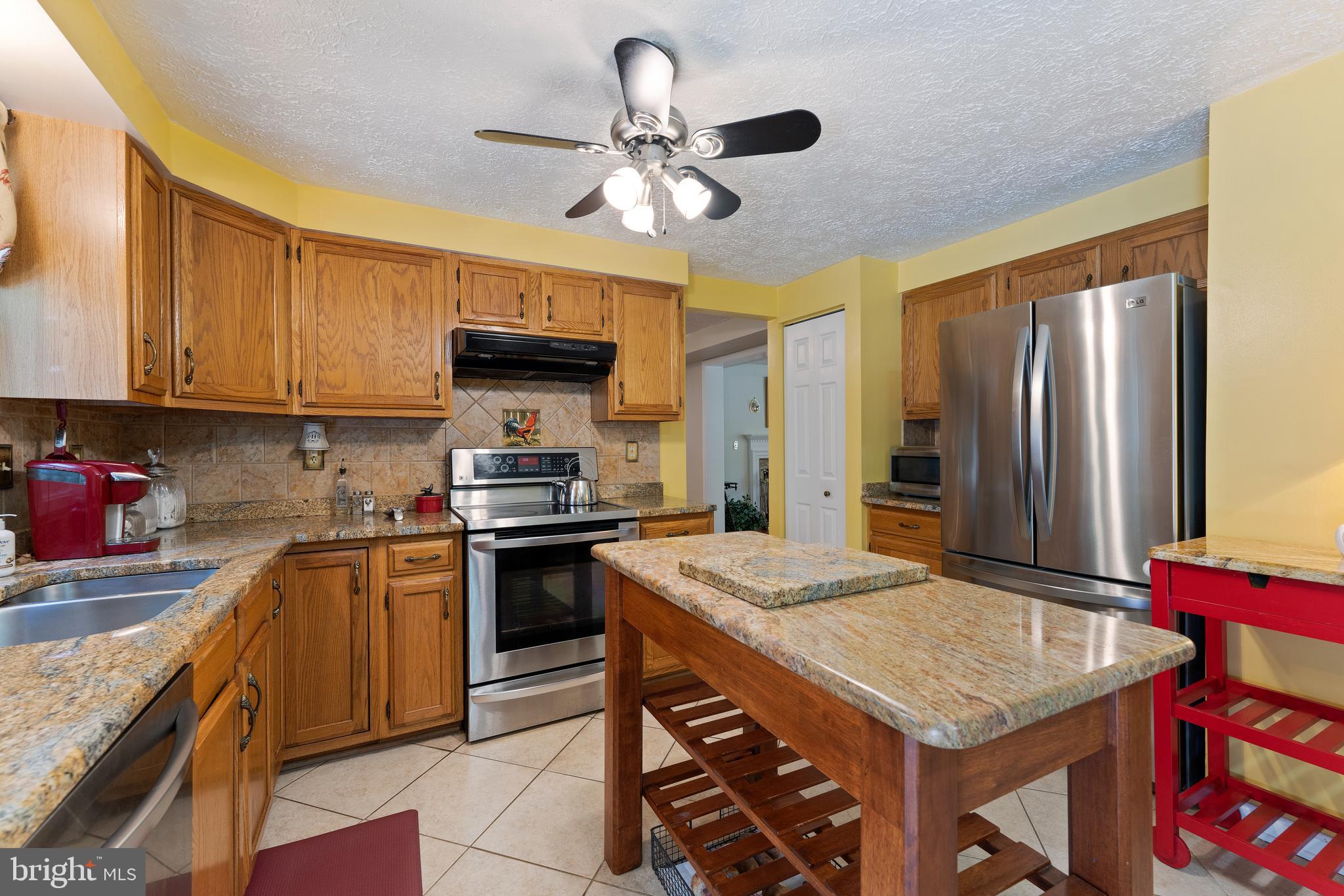 18817 Kerill Road Triangle, VA 22172 - Photo 9 of 49 Kitchen