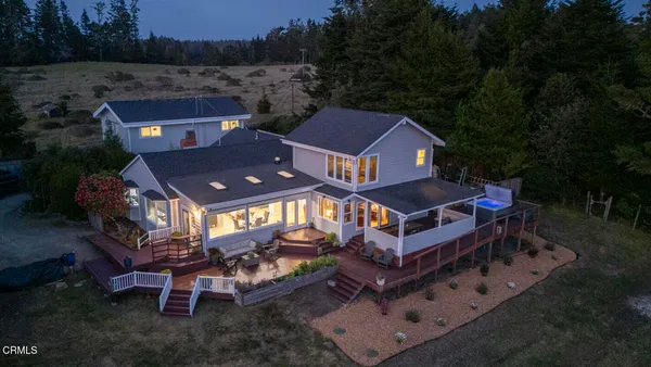 $1,785,000 | 32751 Navarro Ridge Road, Albion, CA 95410