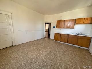 5227 Ridge Avenue St. Louis, MO 63113 - Photo 3 of 10