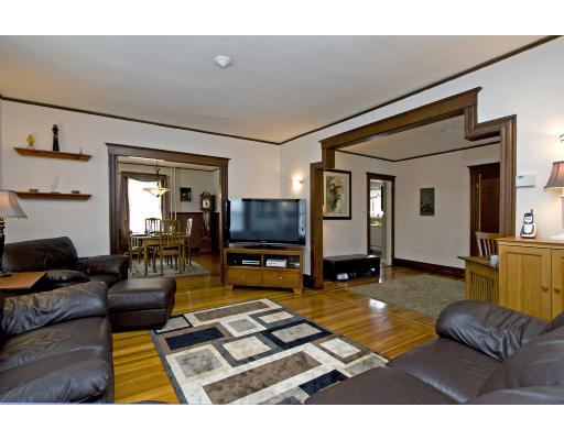 32 Rindge Avenue Lexington, MA 02420 - Photo 5 of 21 Gallery Image 5