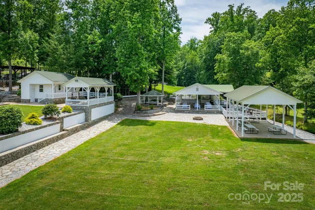 $1,450,000 | 200 Little Acres Drive, Marion, NC 28752