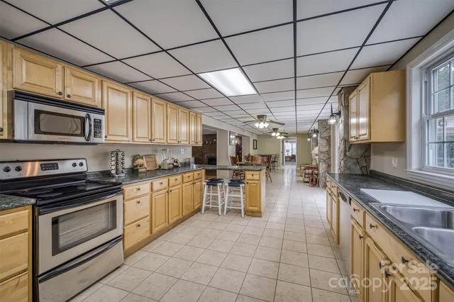 $1,450,000 | 200 Little Acres Drive, Marion, NC 28752