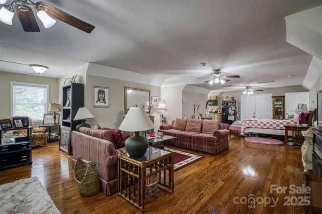 $1,450,000 | 200 Little Acres Drive, Marion, NC 28752