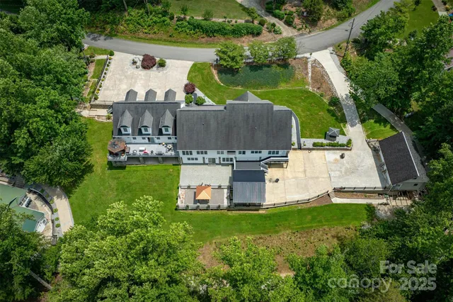 $1,450,000 | 200 Little Acres Drive, Marion, NC 28752