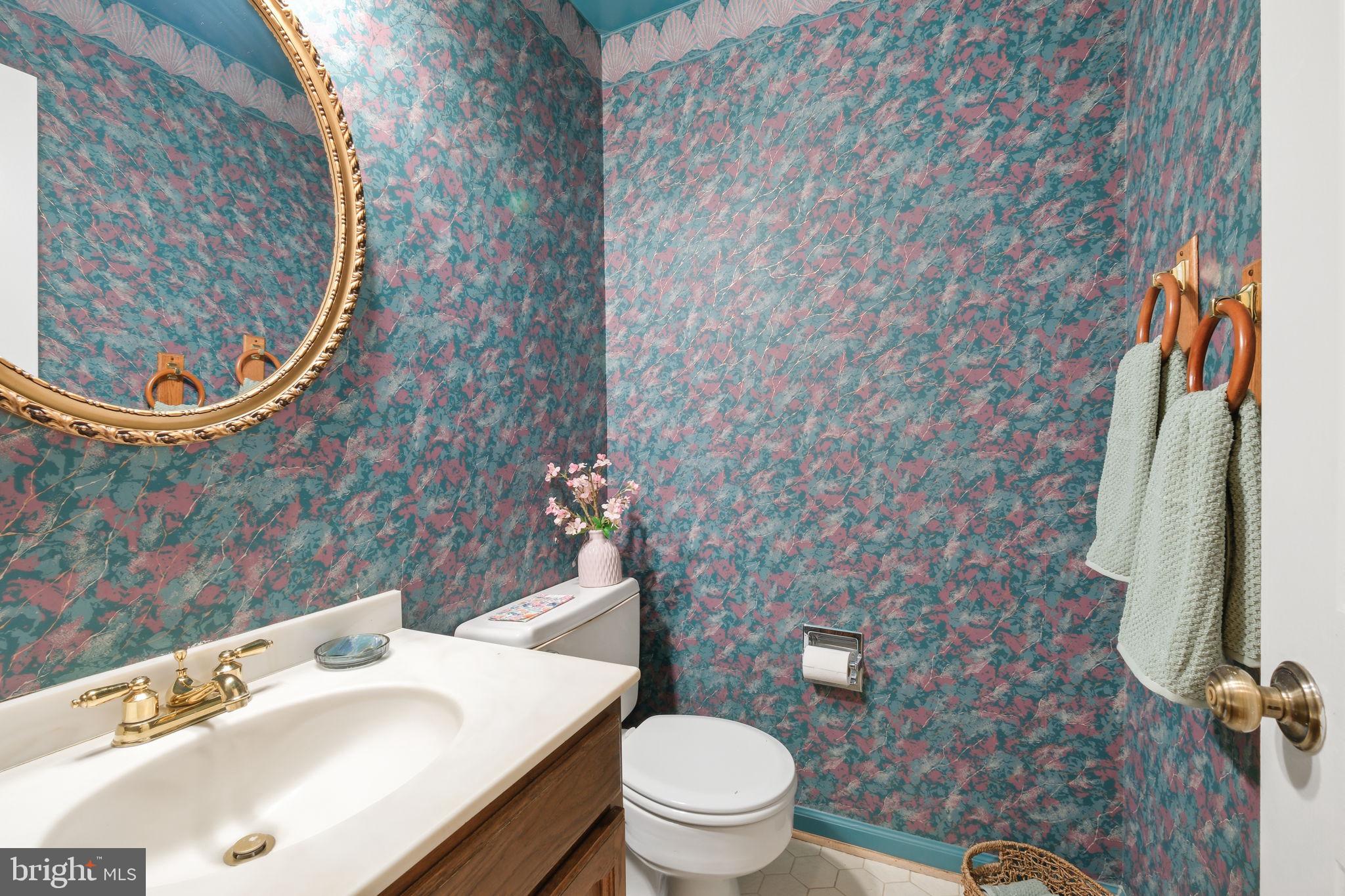 9437 Reach Road Potomac, MD 20854 - Photo 24 of 57 Powder Room