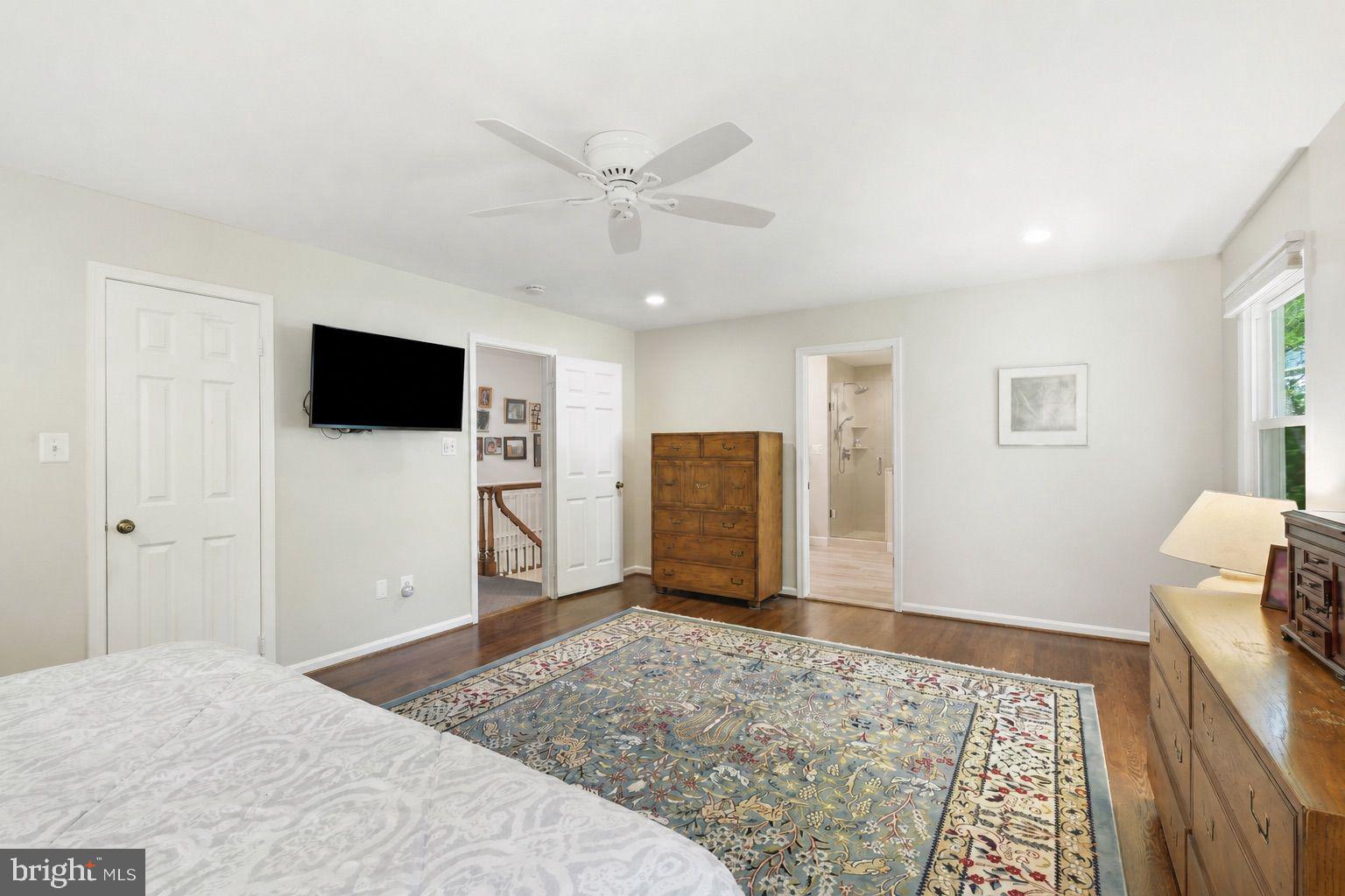 9437 Reach Road Potomac, MD 20854 - Photo 27 of 57 Primary Suite