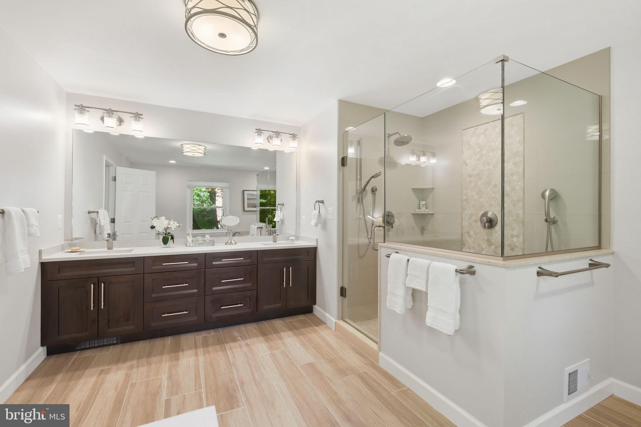 9437 Reach Road Potomac, MD 20854 - Photo 29 of 57 Primary Suite