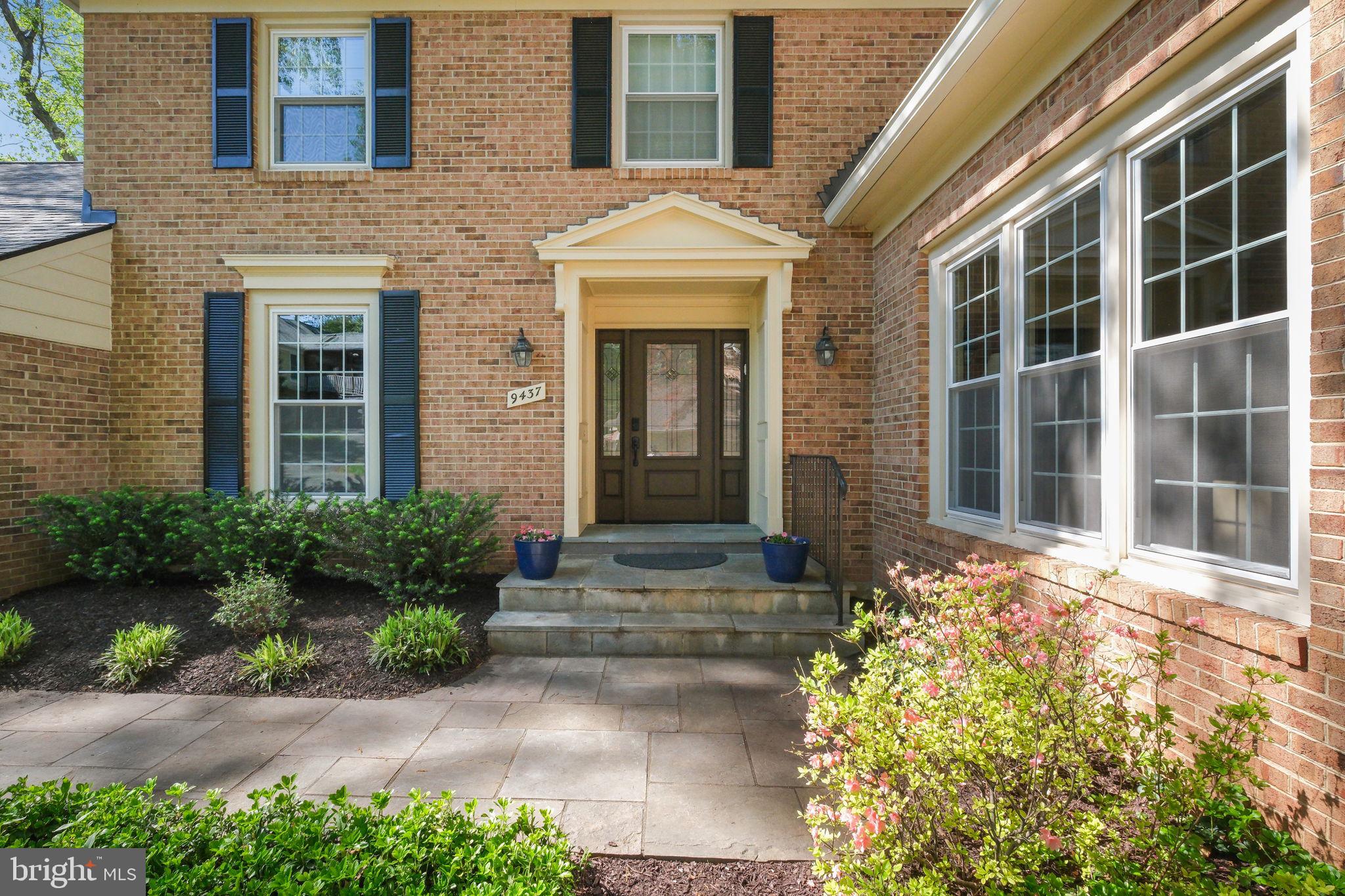 9437 Reach Road Potomac, MD 20854 - Photo 5 of 57 Entry