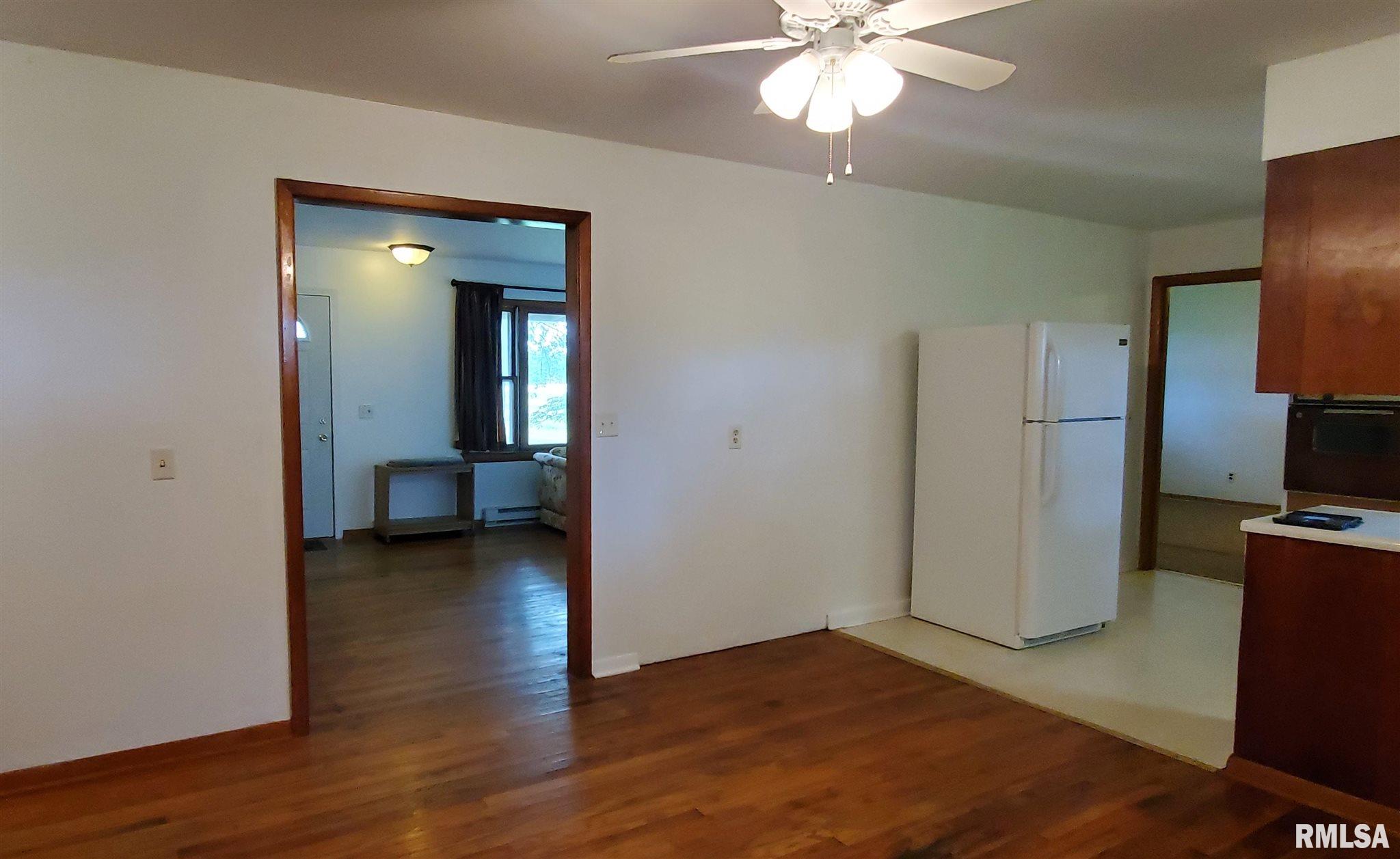 210 Dillinger Road Carbondale, IL 62901 - Photo 4 of 21