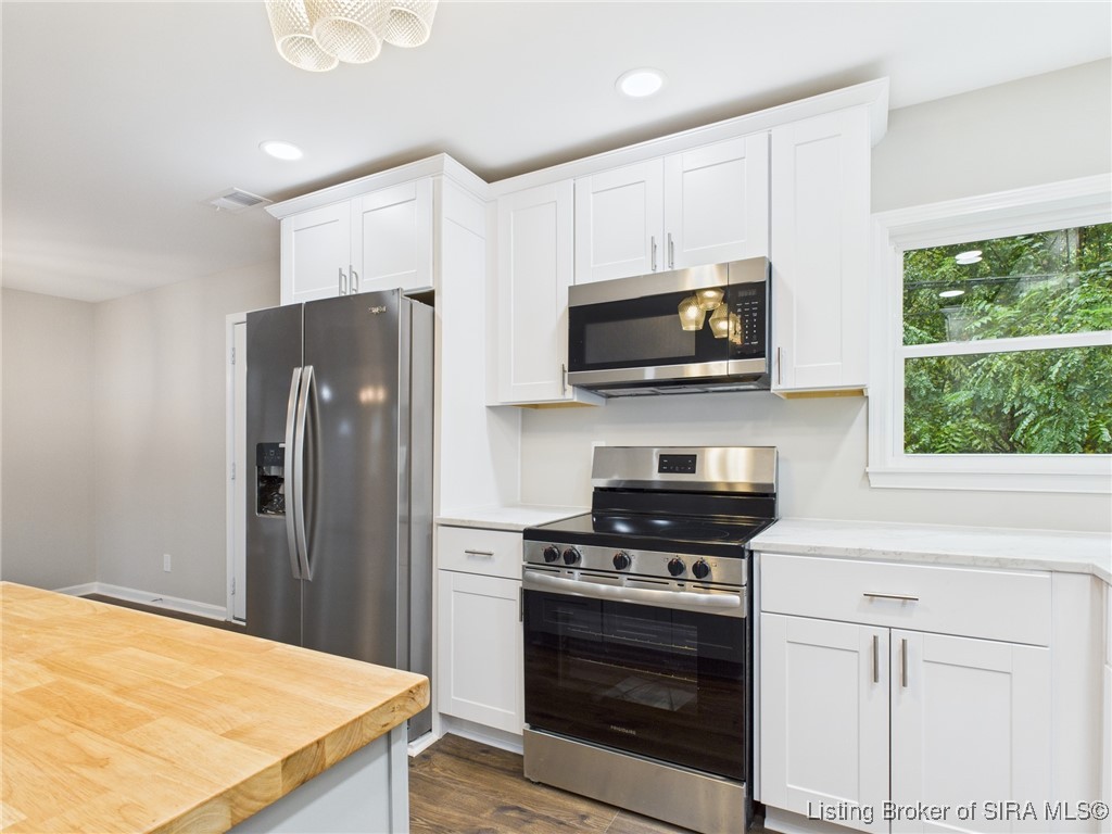 135 Spring Street Charlestown, IN 47111 - Photo 14 of 36 Kitchen