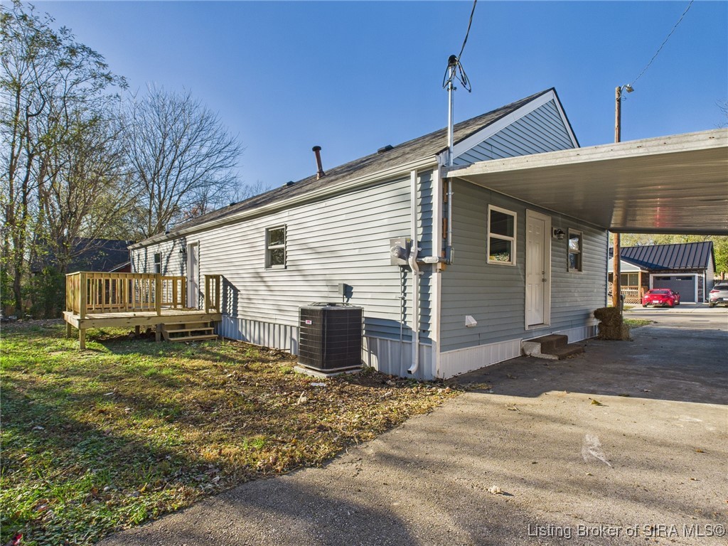 135 Spring Street Charlestown, IN 47111 - Photo 30 of 36 Back