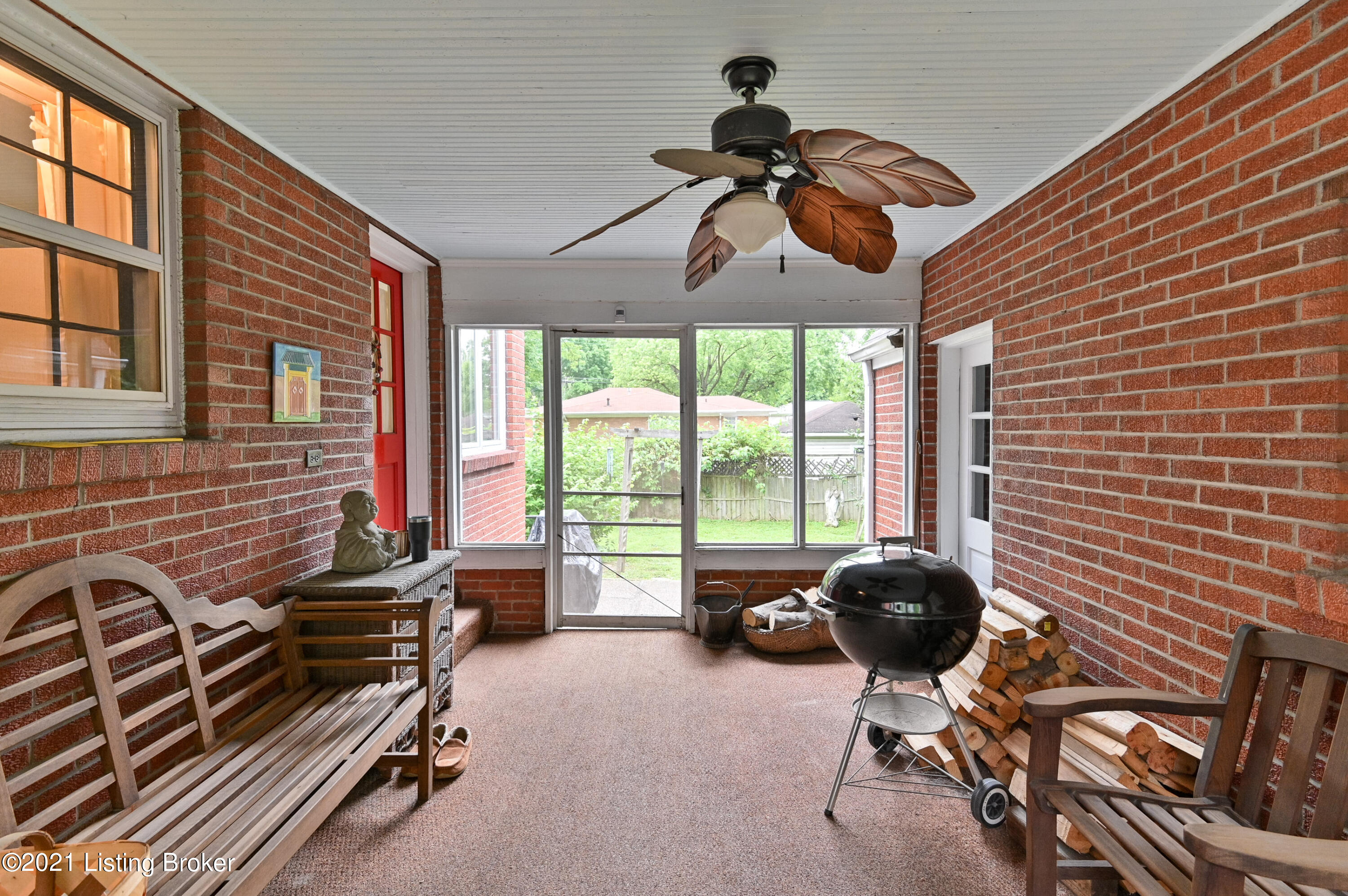 3957 Cane Run Road Louisville, KY 40216 - Photo 25 of 31 Screened-in porch looking to backyard