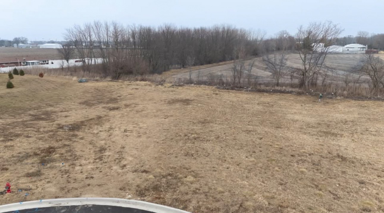 3 Crossing Court Peru, IL 61354 - Photo 2 of 4