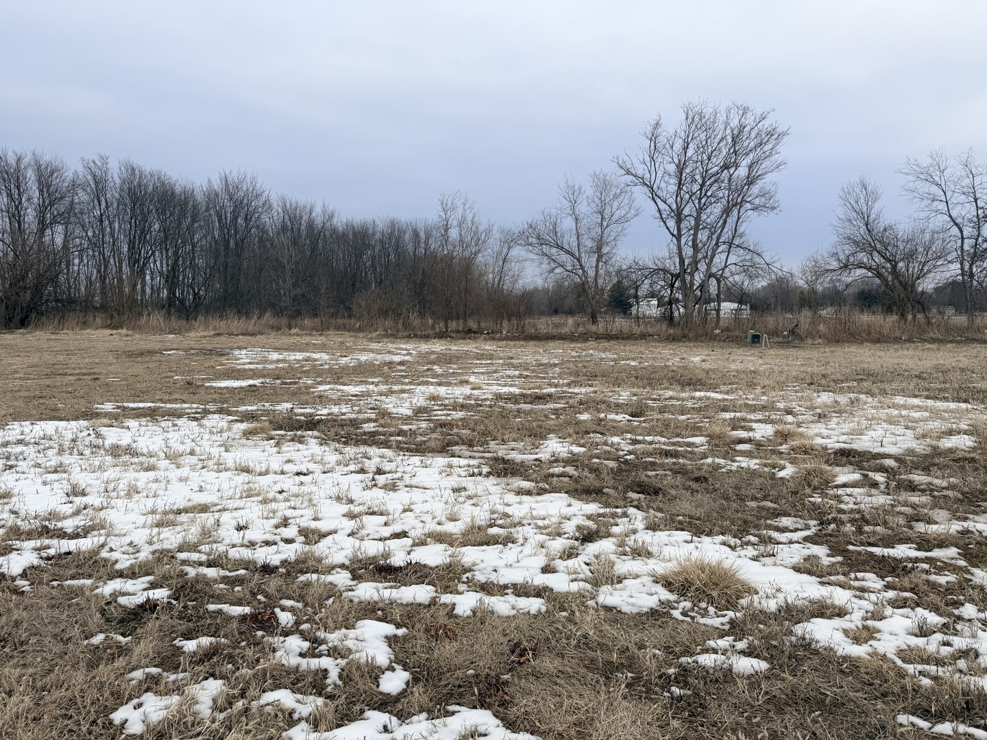 3 Crossing Court Peru, IL 61354 - Photo 3 of 4