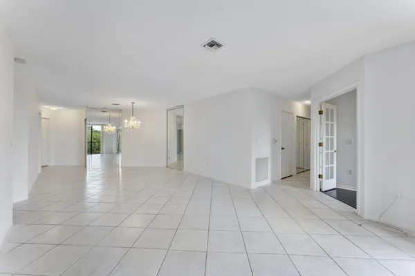 $274,500 | 4400 Northwest 30th Street, Unit 328, Pompano Beach, FL 33066