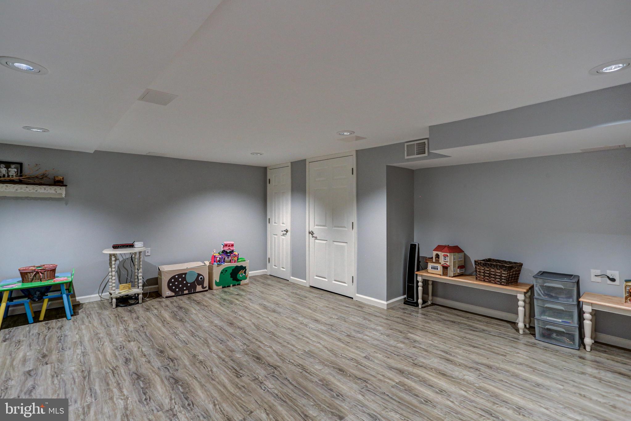 22 Fitzwatertown Road, Unit E11 Willow Grove, PA 19090 - Photo 30 of 35