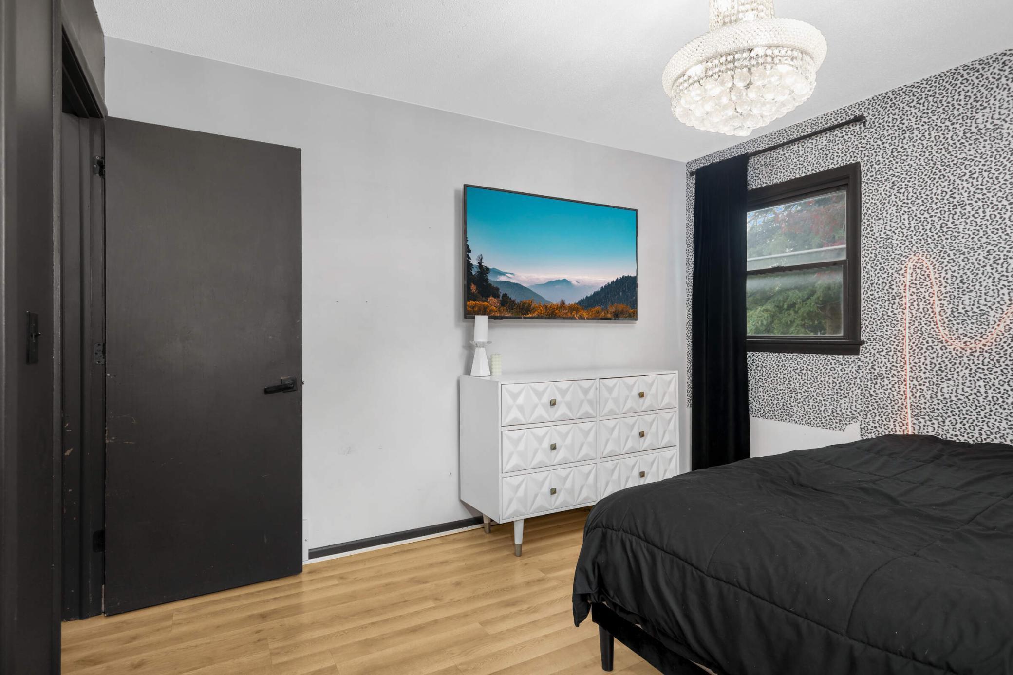 7025 North Fremont Avenue Brooklyn Center, MN 55430 - Photo 19 of 40