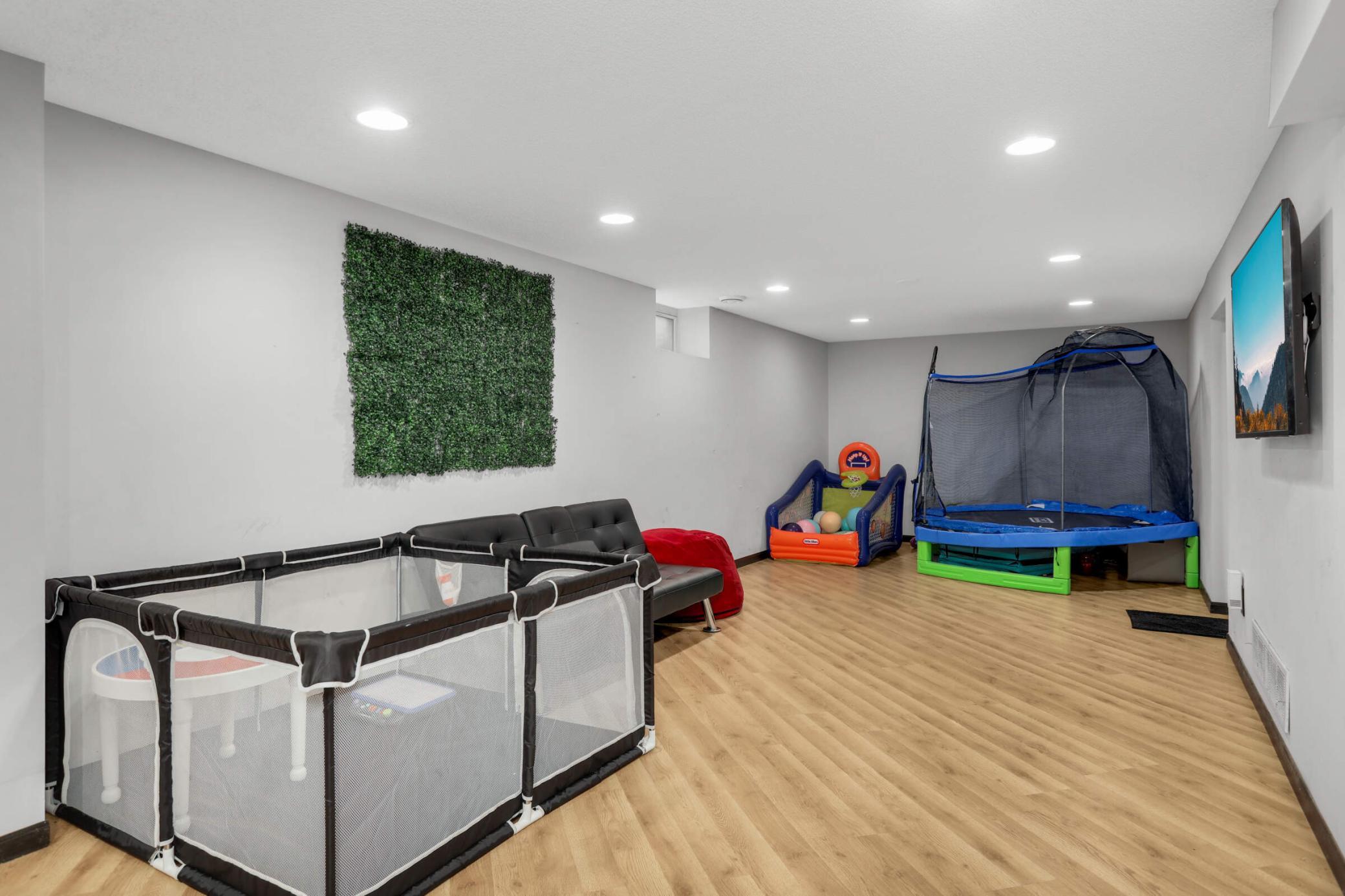 7025 North Fremont Avenue Brooklyn Center, MN 55430 - Photo 24 of 40