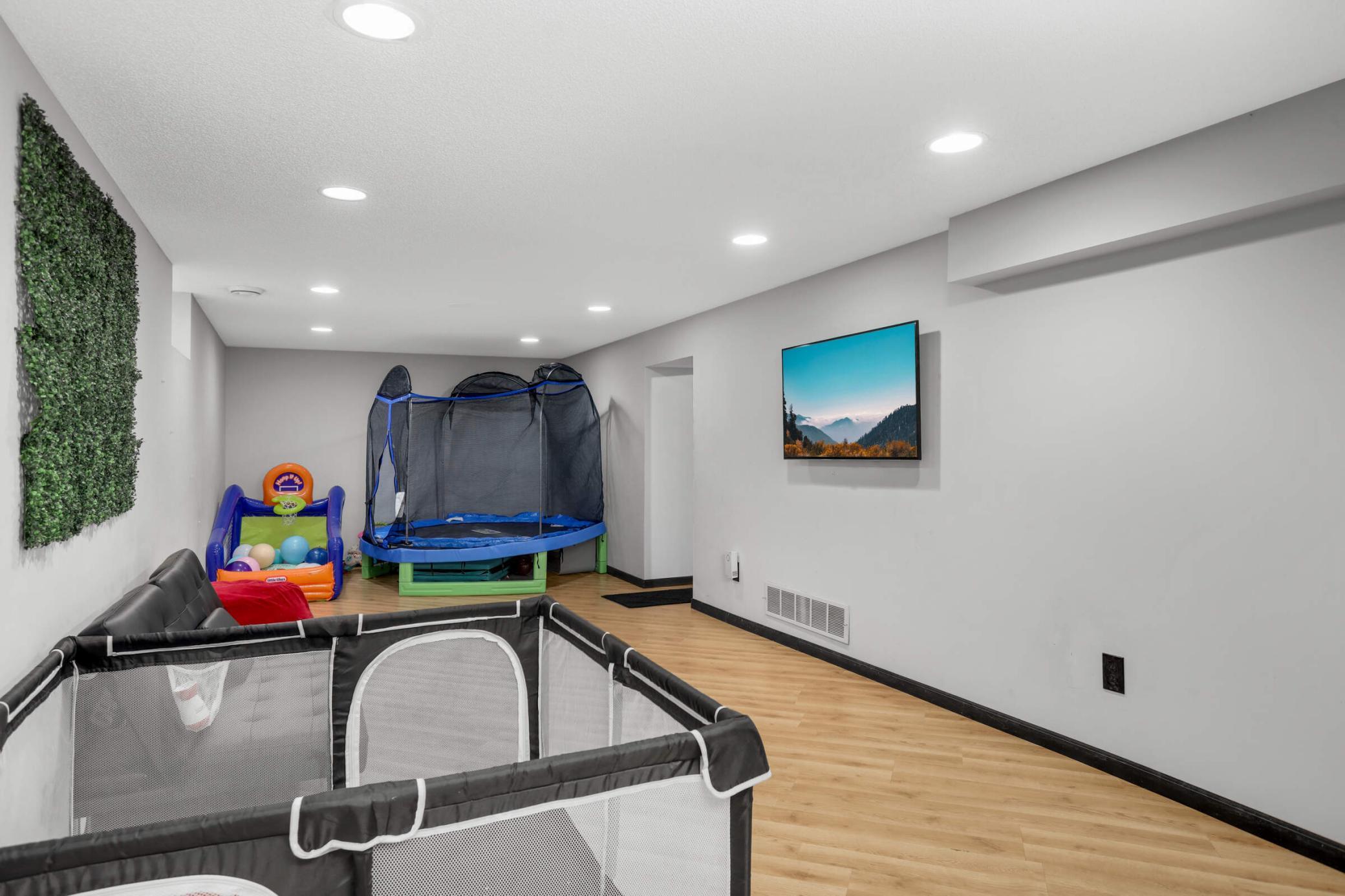 7025 North Fremont Avenue Brooklyn Center, MN 55430 - Photo 25 of 40