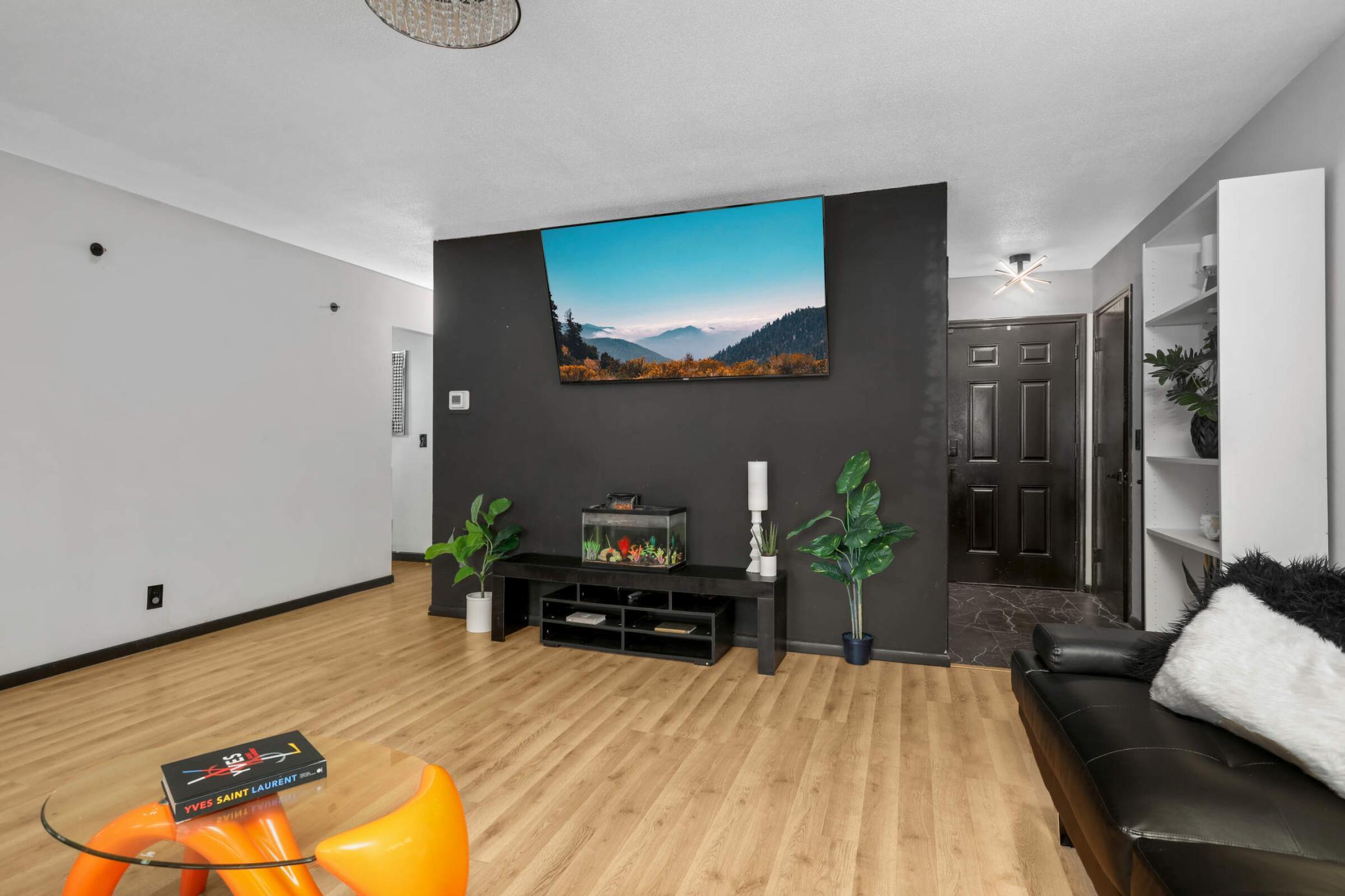 7025 North Fremont Avenue Brooklyn Center, MN 55430 - Photo 5 of 40