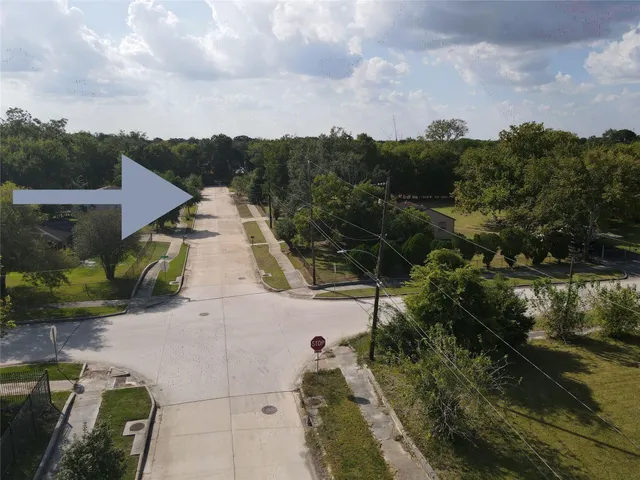 $115,000 | 4533 Glengarry Road, Houston, TX 77048