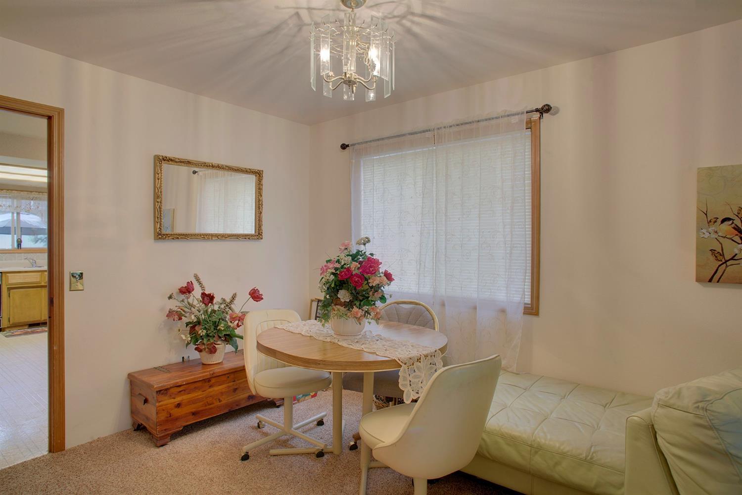 2508 Roberts Road Medford, OR 97504 - Photo 11 of 23 Additional Photo