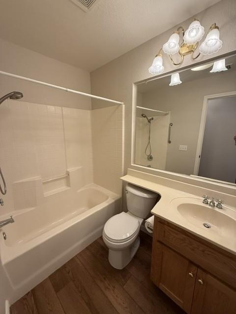 4225 Merchant Lane Turlock, CA 95382 - Photo 13 of 20 HALL BATH