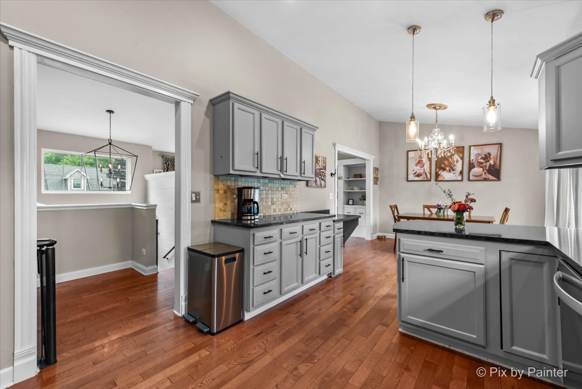 38796 North Kenmore Road Antioch, IL 60002 - Photo 10 of 34