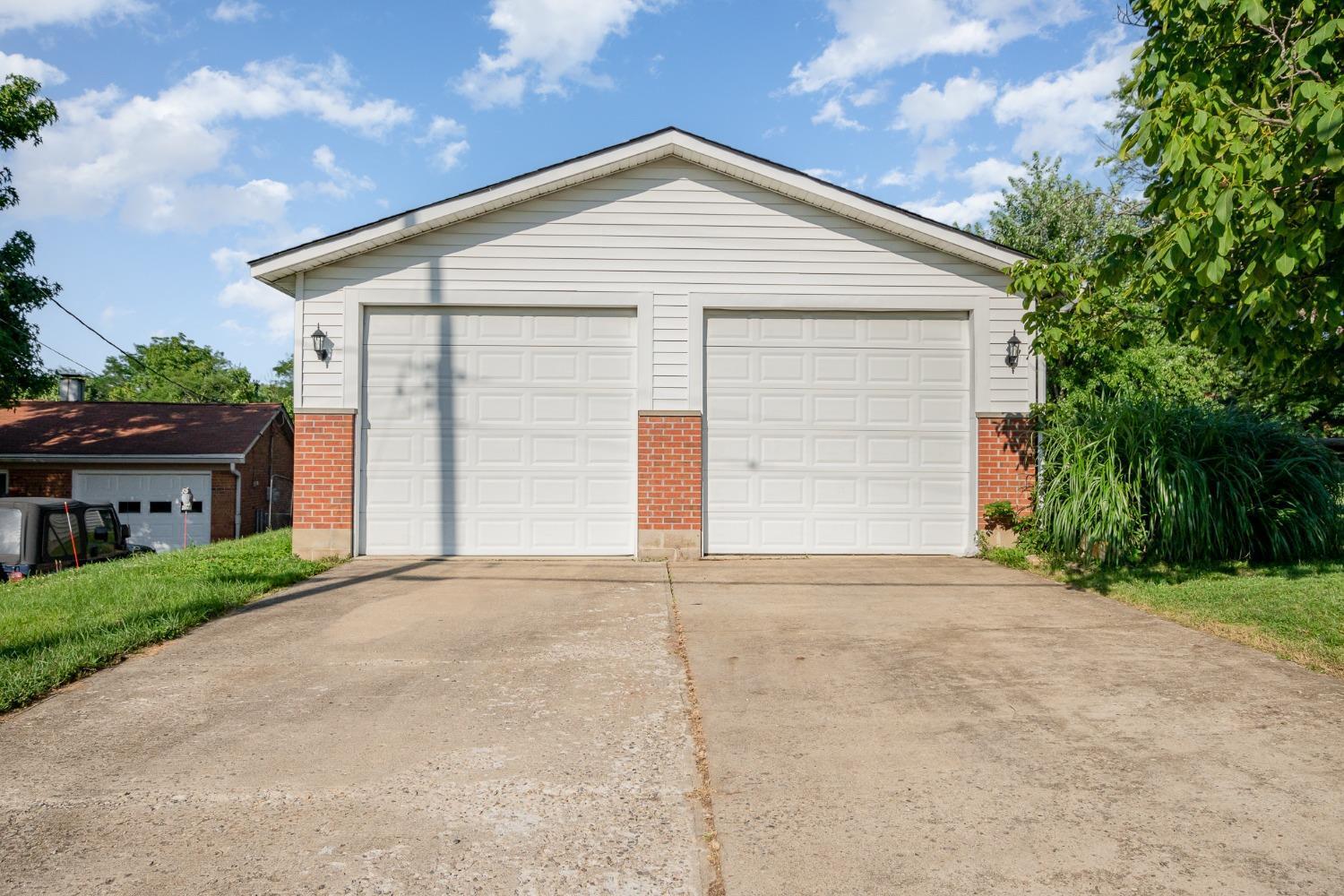 3000 Crest Road Cincinnati, OH 45251 - Photo 20 of 28