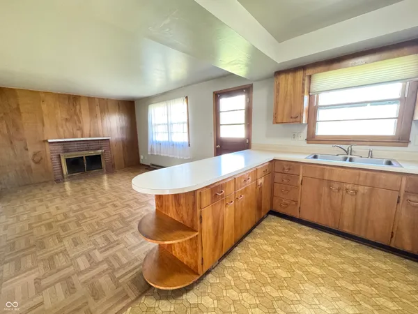 $229,900 | 1312 Rocky Ford Road, Columbus, IN 47203