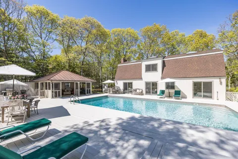 11 Sandown Court, Wainscott, NY 11975