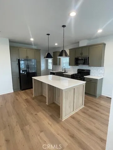 $195,000 | 2230 Lake Park Drive, Unit 133, San Jacinto, CA 92583