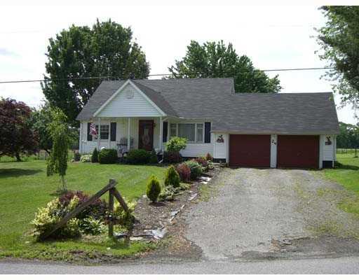 24 Carlisle Road Transfer, PA 16154 - Photo 1 of 18 Exterior Front.