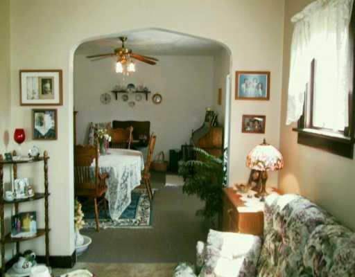 327 Meridian Road Butler, PA 16001 - Photo 3 of 8