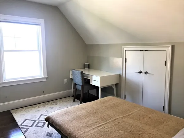 $4,500 | 27 Albion Street, Unit 3, Somerville, MA 02143