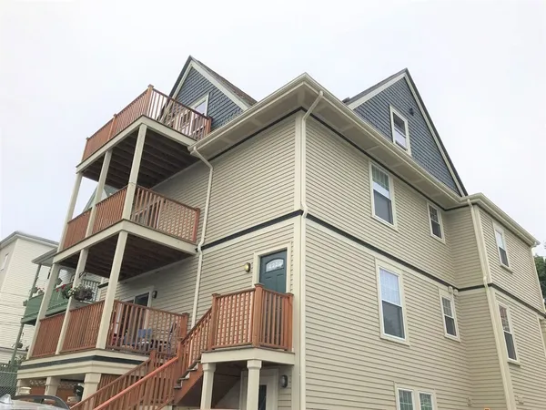 $4,500 | 27 Albion Street, Unit 3, Somerville, MA 02143