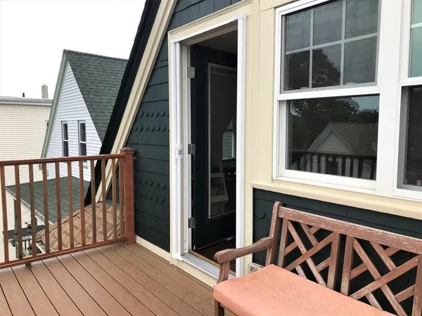 $4,500 | 27 Albion Street, Unit 3, Somerville, MA 02143